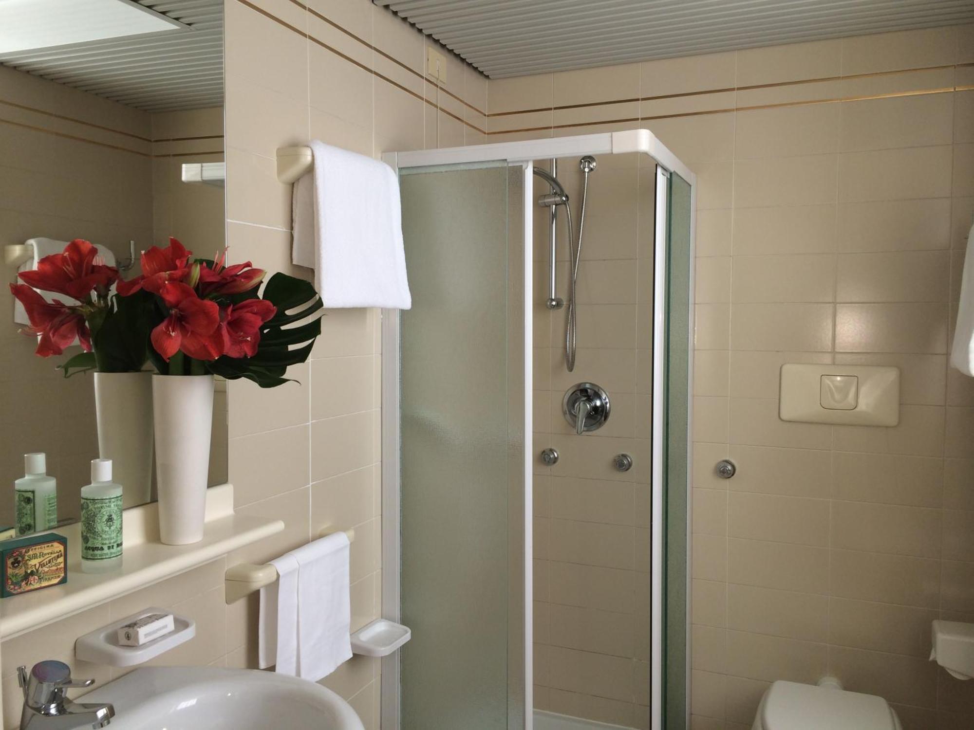 Starhotels Cristallo Palace Bergamo Ngoại thất bức ảnh